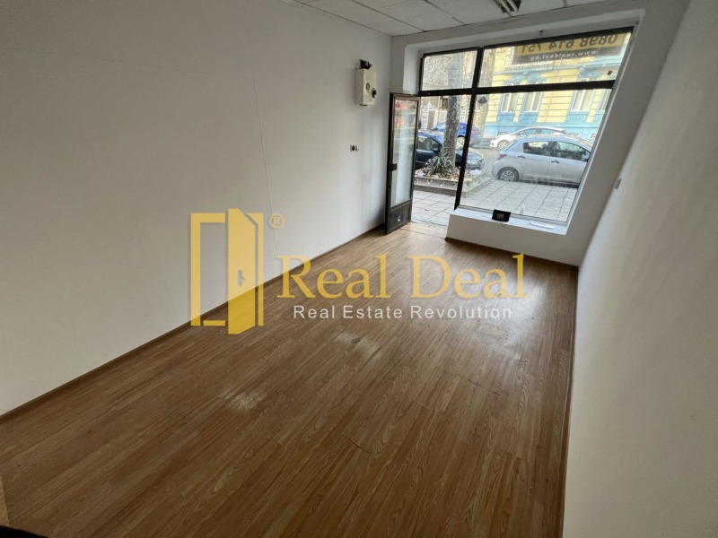 Te huur  Winkel Plovdiv , Tsentar , 20 m² | 32671602 - afbeelding [3]