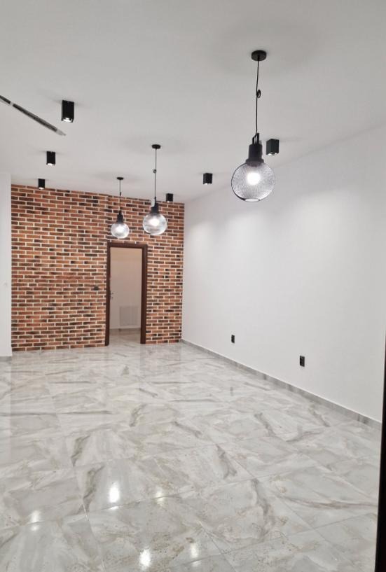 Te huur  Winkel Sofia , Malinova dolina , 40 m² | 65431049