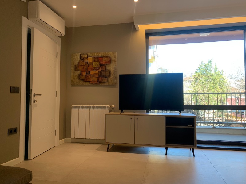 Προς ενοικίαση  1 υπνοδωμάτιο Πλοβδηβ , ΤΣενταρ , 93 τ.μ | 75728450 - εικόνα [4]