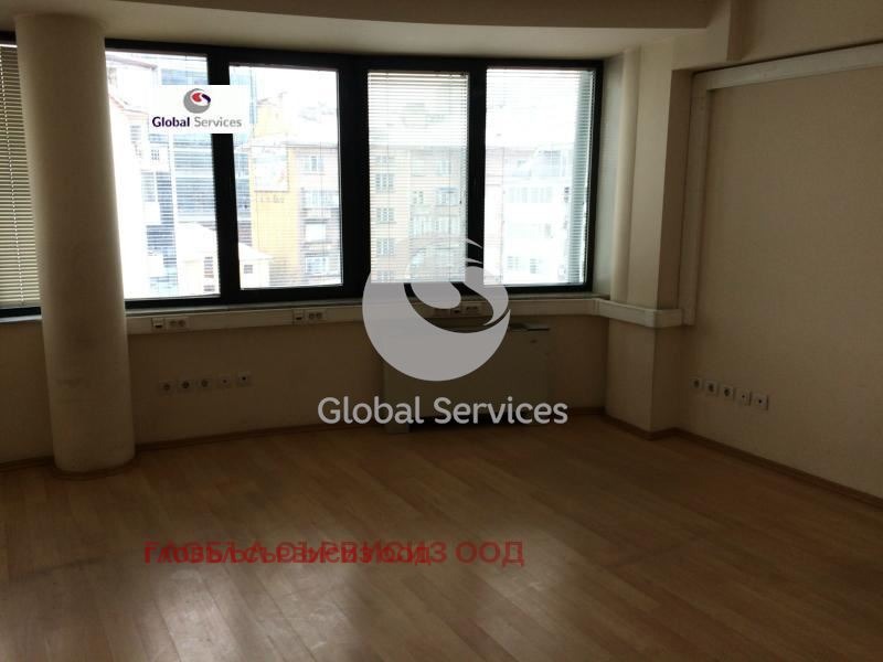 Te huur  Kantoor Sofia , Tsentar , 868 m² | 35506638 - afbeelding [4]