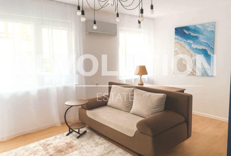 K pronájmu  1 ložnice Varna , Ljatno kino Trakija , 60 m2 | 83966429 - obraz [3]
