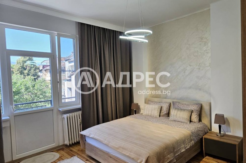 Издаје се  2 спаваће собе Софија , Центар , 127 м2 | 21907917 - слика [12]