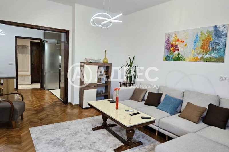 Издаје се  2 спаваће собе Софија , Центар , 127 м2 | 21907917 - слика [2]