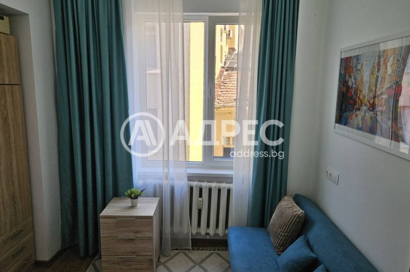 Издаје се  2 спаваће собе Софија , Центар , 127 м2 | 21907917 - слика [11]