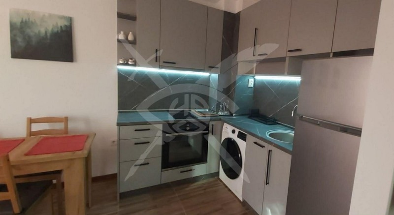 Дава под Наем 2-СТАЕН в град Варна, Гранд Мол - 45 кв.м / 425 € » 831.23 лв., ЕКС НВД ООД