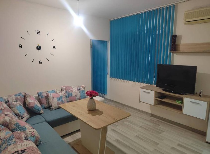 Дава под наем  2-стаен град Пловдив , Тракия , 40 кв.м | 25778402