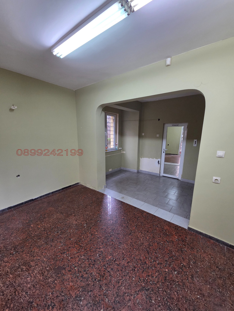 Дава под наем  Офис град София , Център , 30 кв.м | 48788210