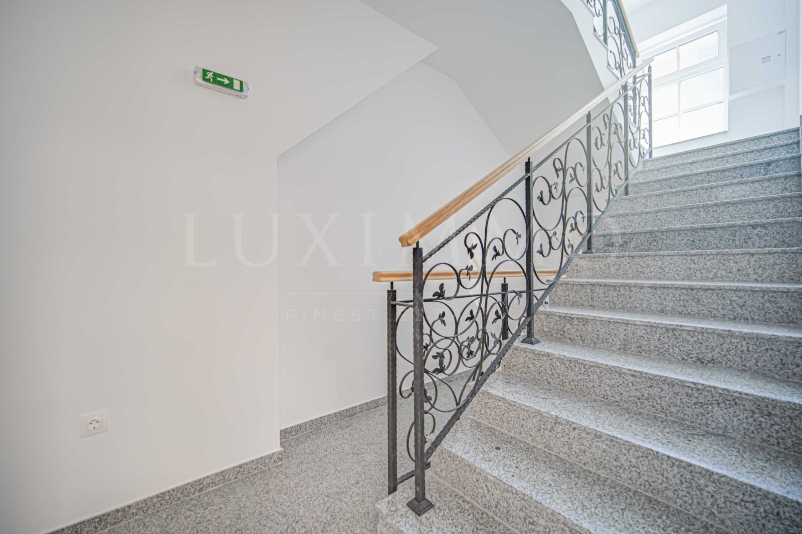 Дава под наем ОФИС, гр. София, Център, снимка 9 - Офиси - 54149526