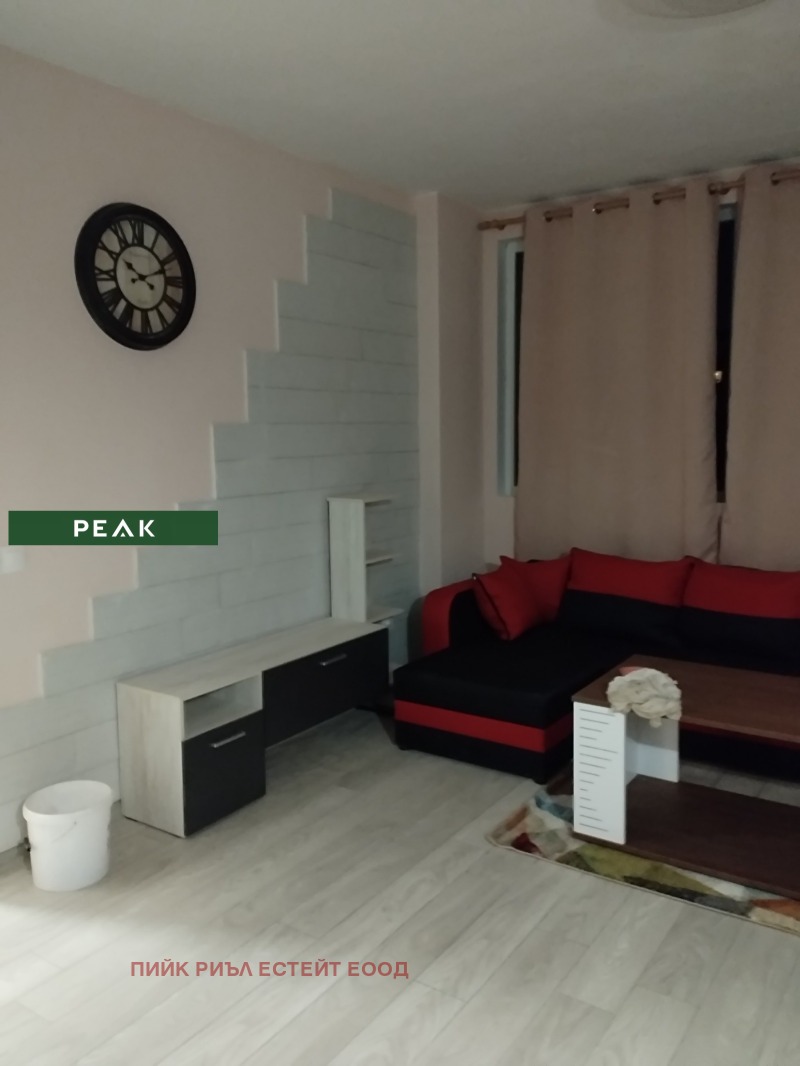 Дава под нем  2-стаен, град София, Люлин - център •  525 EUR • ID 98126867 — holmes.bg - [1] 
