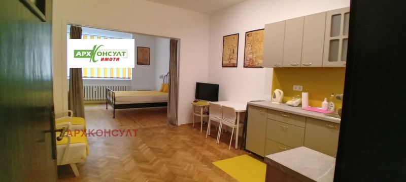 Дава под наем 2-СТАЕН, гр. София, Център