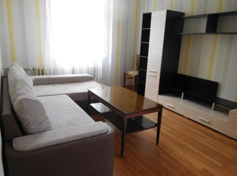 Дава под нем  2-стаен, град София, Докторски паметник •  649 EUR • ID 55950896 — holmes.bg - [1] 
