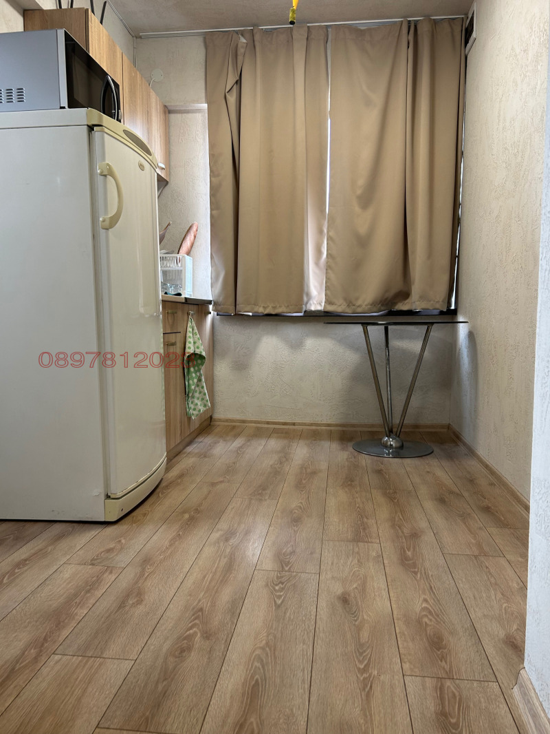 Дава под наем КЪЩА, с. Войводиново, област Пловдив, снимка 8 - Къщи - 52782209