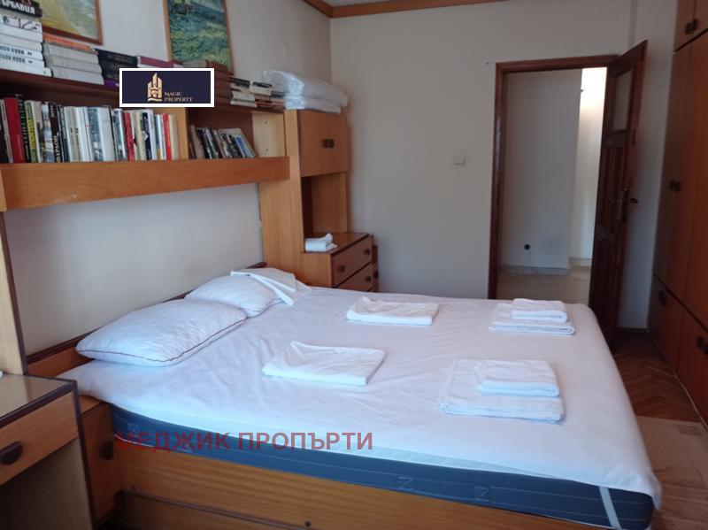 Zu vermieten  3 Schlafzimmer Burgas , Lazur , 105 qm | 61098557 - Bild [8]