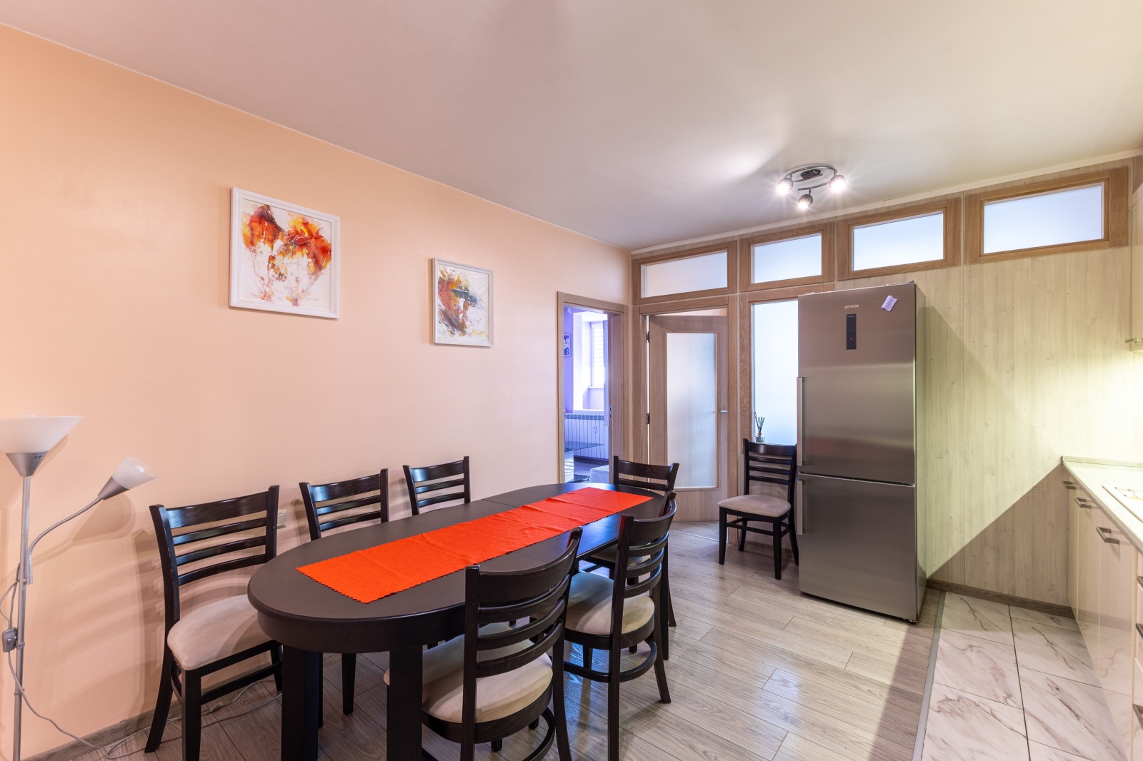 Дава под наем 3-СТАЕН, гр. София, Толстой