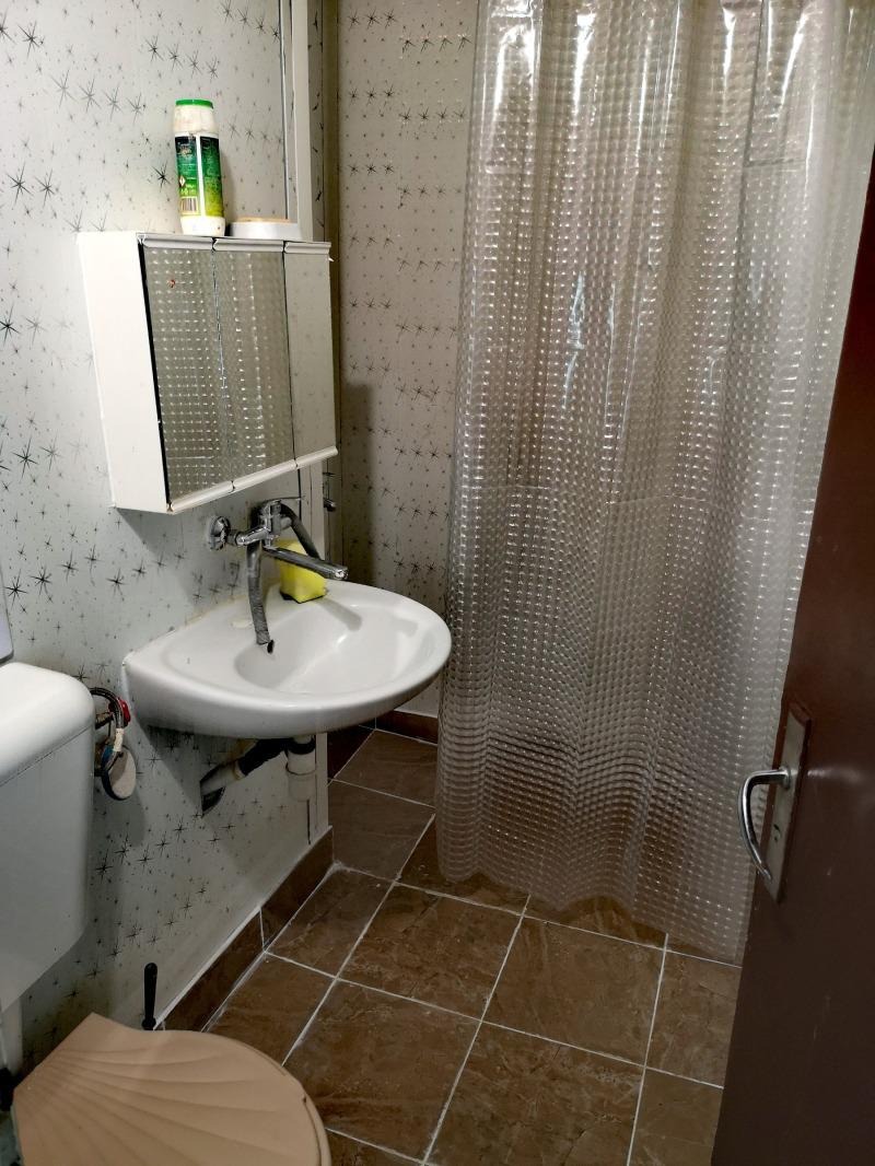 En renta  1 dormitorio Plovdiv , Mladezhki Jalm , 75 metros cuadrados | 22226995 - imagen [5]