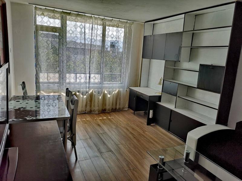 En renta  1 dormitorio Plovdiv , Mladezhki Jalm , 75 metros cuadrados | 22226995 - imagen [2]