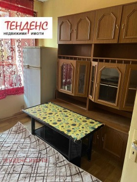 1 спаваћа соба Вазрожденци, Карджали 6