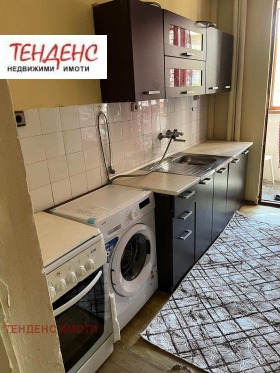 1 спаваћа соба Вазрожденци, Карджали 5