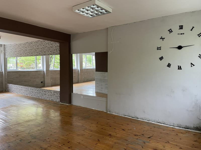 Дава под наем ОФИС, гр. Хасково, Дружба 1, снимка 13 - Офиси - 53907399