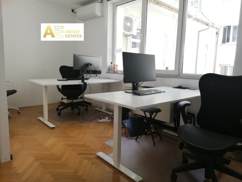 Te huur  Kantoor Sofia , Tsentar , 307 m² | 14064228 - afbeelding [10]