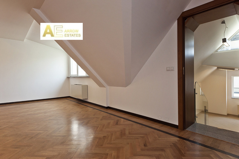 Te huur  Kantoor Sofia , Tsentar , 307 m² | 14064228 - afbeelding [5]