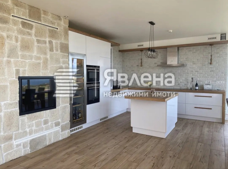 För uthyrning  Hus Varna , m-t Dolna Traka , 240 kvm | 63532052