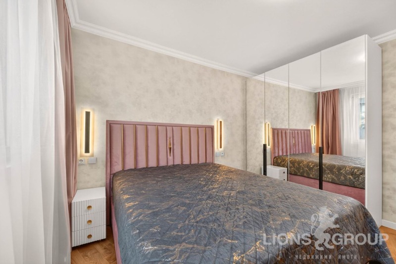 Издаје се  2 спаваће собе Варна , Центар , 100 м2 | 57525942 - слика [11]