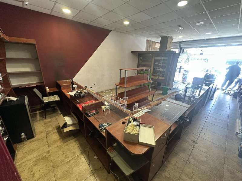 K pronájmu  Prodejna Sofia , Ljulin 2 , 65 m2 | 33637109 - obraz [2]