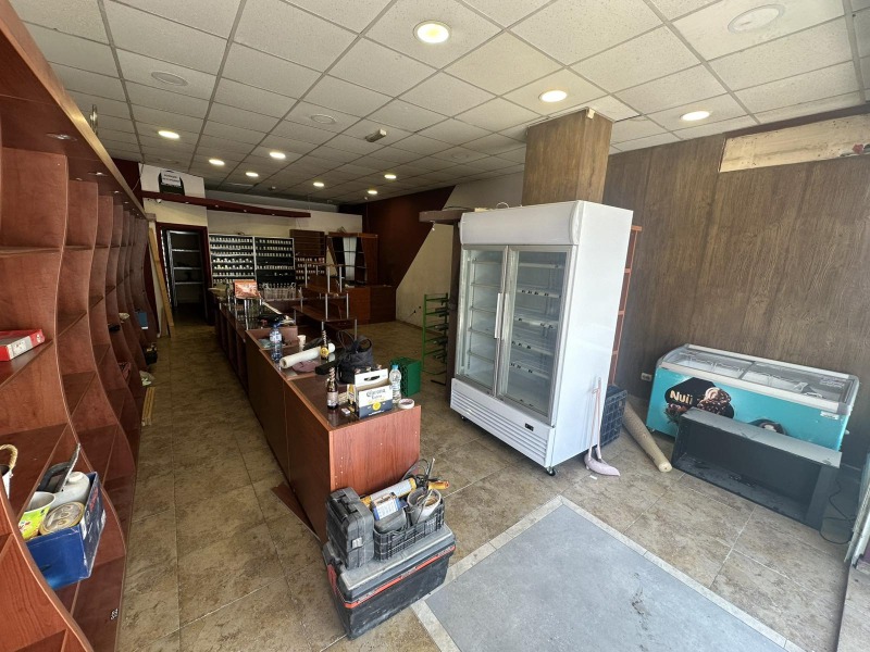 K pronájmu  Prodejna Sofia , Ljulin 2 , 65 m2 | 33637109