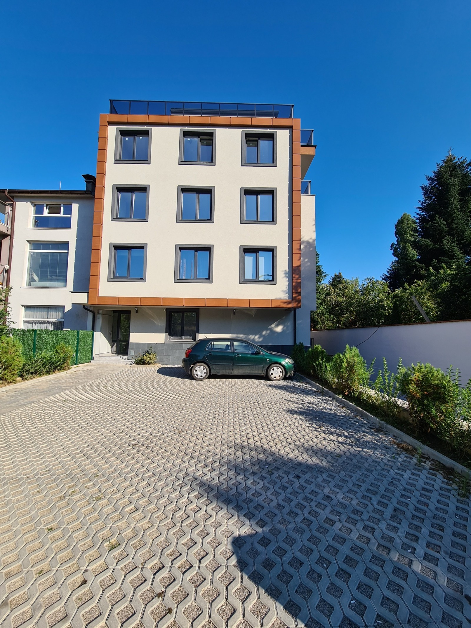 Дава под Наем ПАРКОМЯСТО | Imot.bg — изображение 1