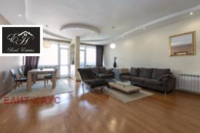 3 bedroom Tsentar, Sofia 1