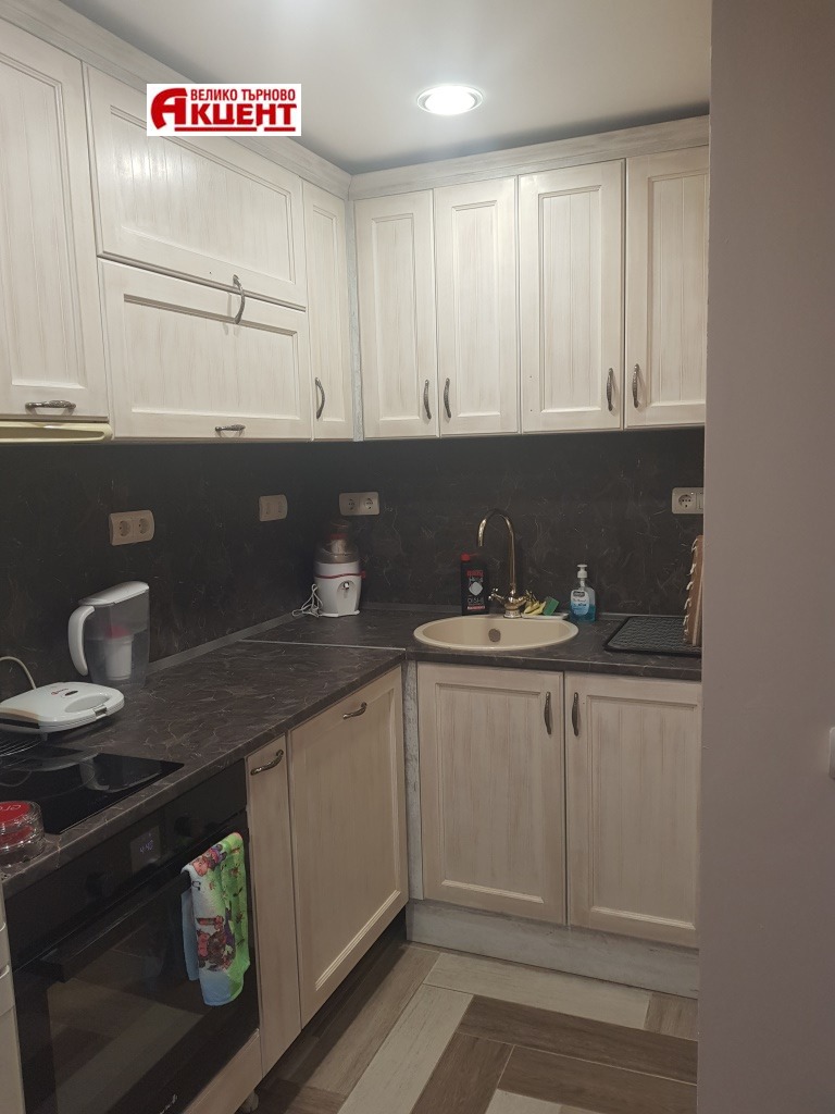 Дава под наем 2-СТАЕН, гр. Велико Търново, Център, снимка 2 - Апартаменти - 53812997