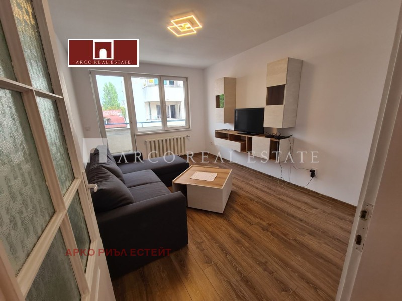 Под наем 3-СТАЕН, град София, Център • 650 € • 93525958 — Holmes.bg