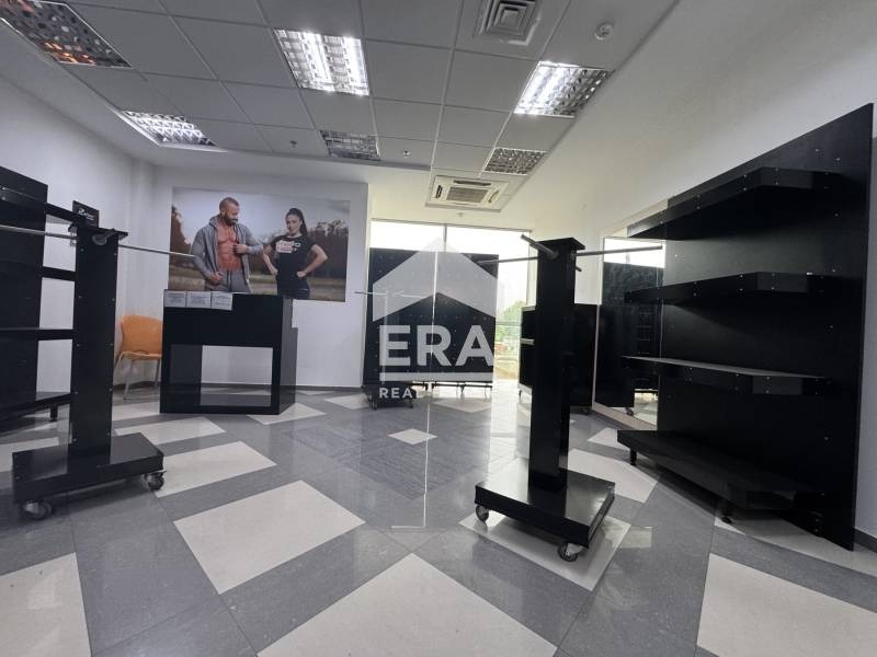 Дава под наем МАГАЗИН, гр. Силистра, Център, снимка 2 - Магазини - 52354848