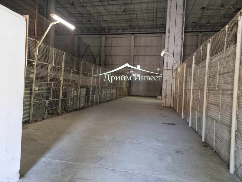 Para alugar  Armazenar Plovdiv , Industrialna zona - Sever , 216 m² | 92914694 - imagem [3]