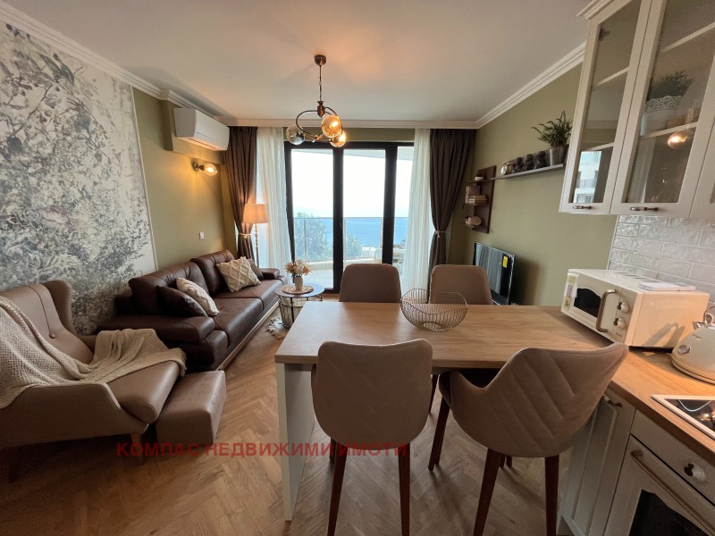 De inchiriat  1 dormitor Varna , c.c. Ciaica , 80 mp | 78376903 - imagine [6]