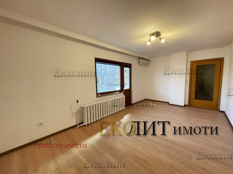 Издаје се  Хоусе Флоор Софија , Изток , 260 м2 | 13800792 - слика [13]