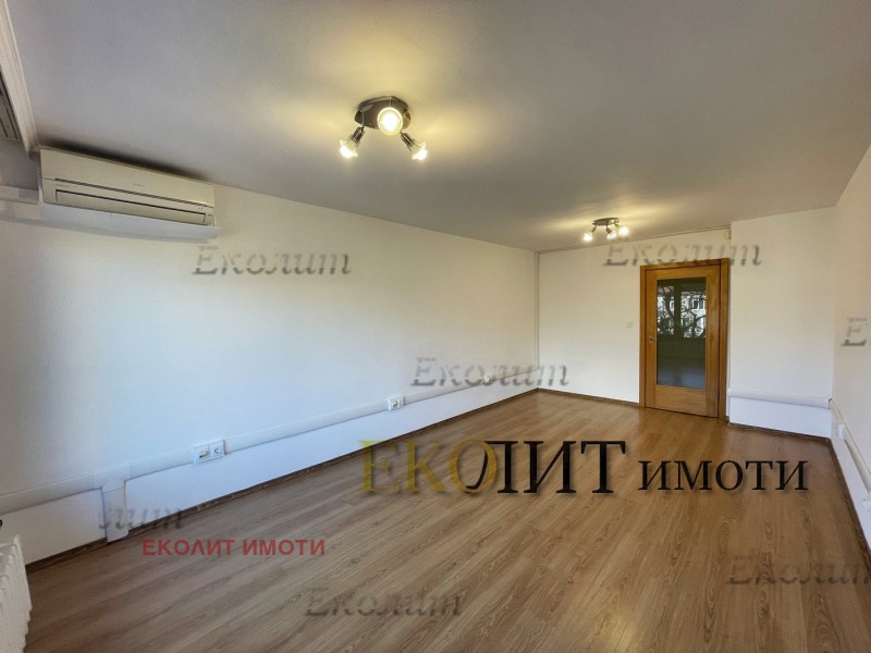 Издаје се  Хоусе Флоор Софија , Изток , 260 м2 | 13800792 - слика [11]