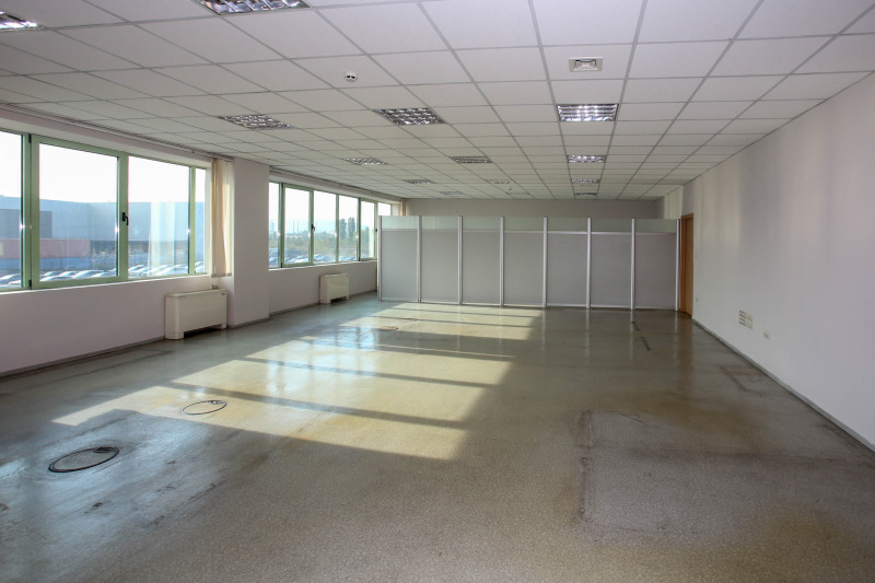 Издаје се  Канцеларија Софија , Летиште Софија , 132 м2 | 24446333
