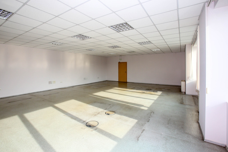 Издаје се  Канцеларија Софија , Летиште Софија , 132 м2 | 24446333 - слика [6]