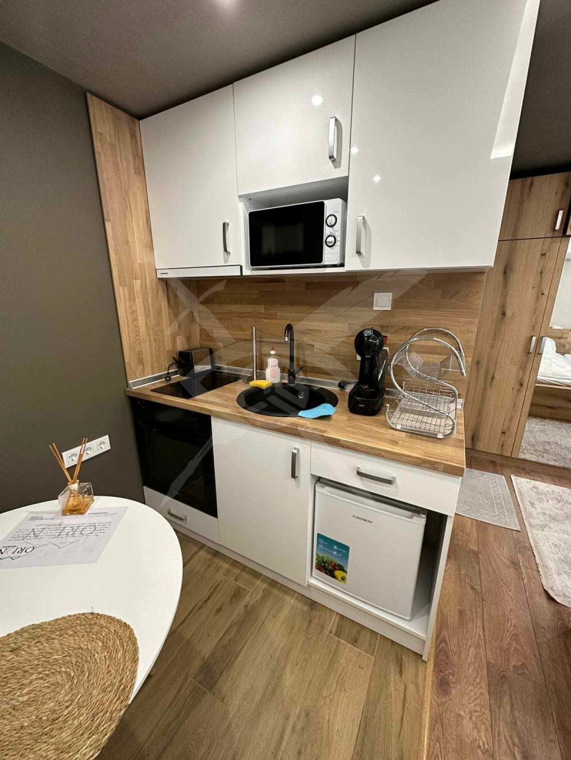 Дава под Наем 1-СТАЕН в град Варна, Център - 25 кв.м / 400 € » 782.33 лв., ЕКС НВД ООД