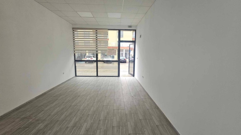 Дава под наем МАГАЗИН, гр. Кърджали, Център