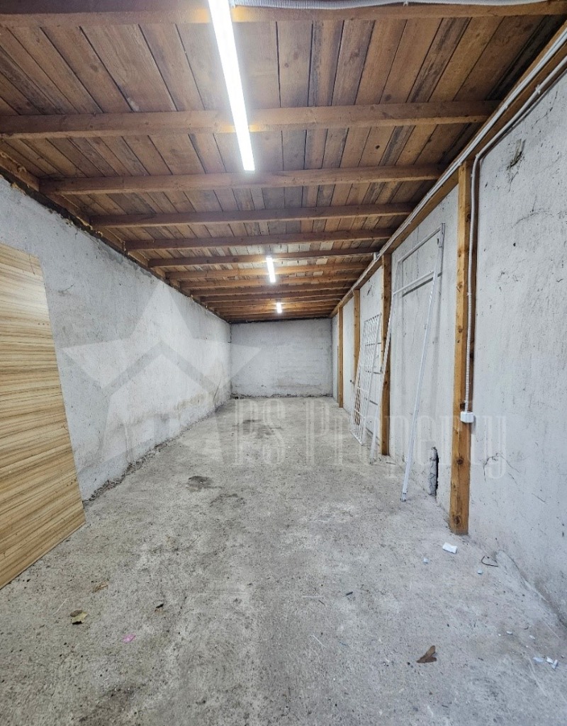 Дава под наем ГАРАЖ, ПАРКОМЯСТО, гр. Стара Загора, Център, снимка 7 - Гаражи и паркоместа - 52737746