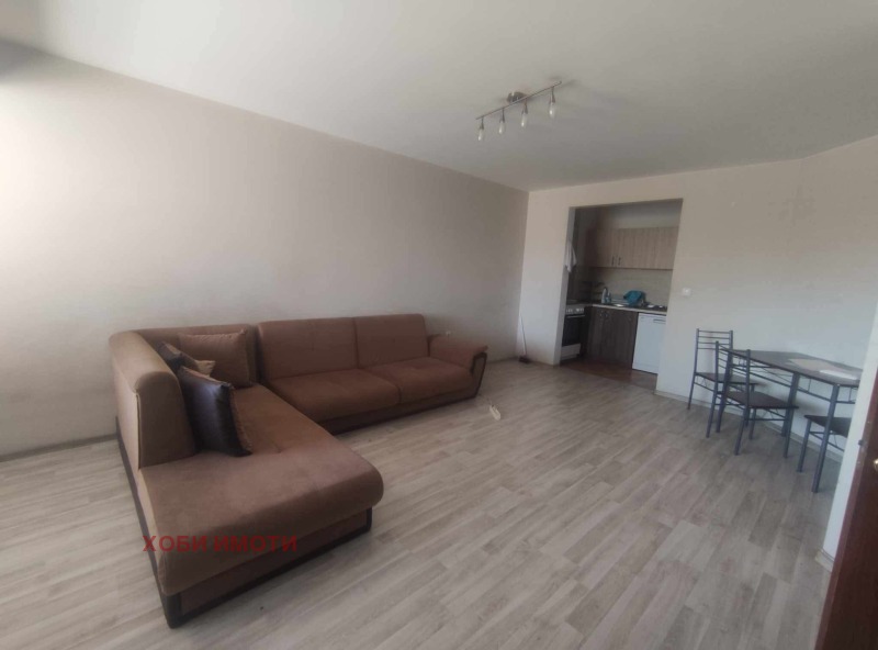 Kiadó  3 hálószobás Plovdiv , Kamenica 1 , 120 négyzetméter | 71330808