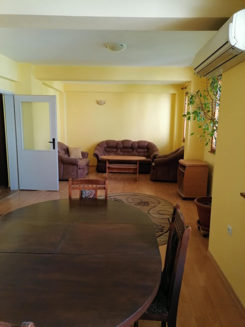 Zu vermieten  2 Schlafzimmer Stara Zagora , Operata , 115 qm | 72960235 - Bild [2]