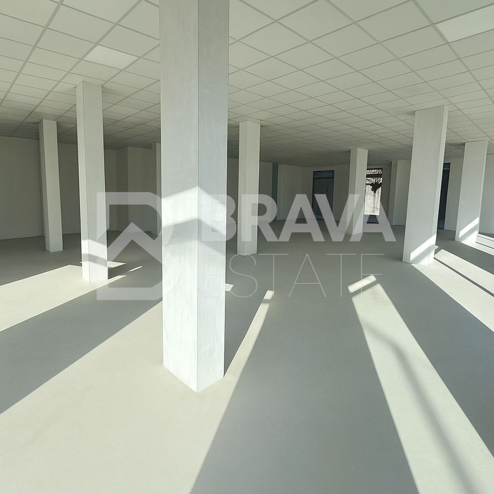 Дава под наем ОФИС, гр. Пловдив, Младежки Хълм, снимка 2 - Офиси - 51643665