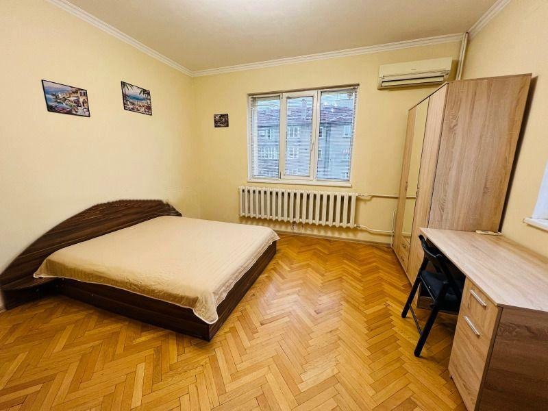 Дава под наем 4-СТАЕН, гр. София, Център, снимка 7 - Апартаменти - 54405855
