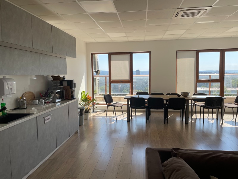 Do wynajęcia  Biuro Warna , Czataldża , 636 mkw | 98192555 - obraz [8]