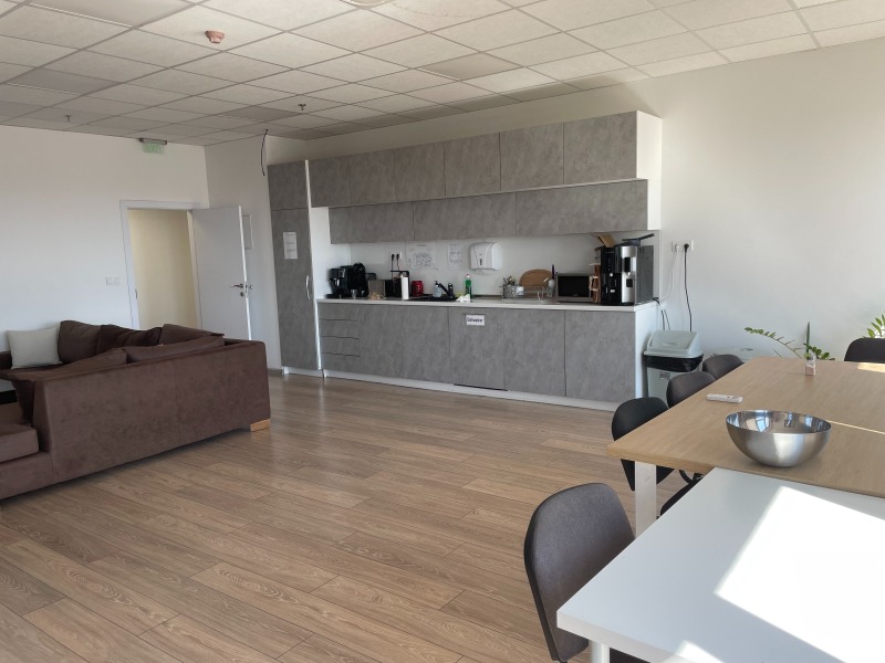 Do wynajęcia  Biuro Warna , Czataldża , 636 mkw | 98192555 - obraz [10]