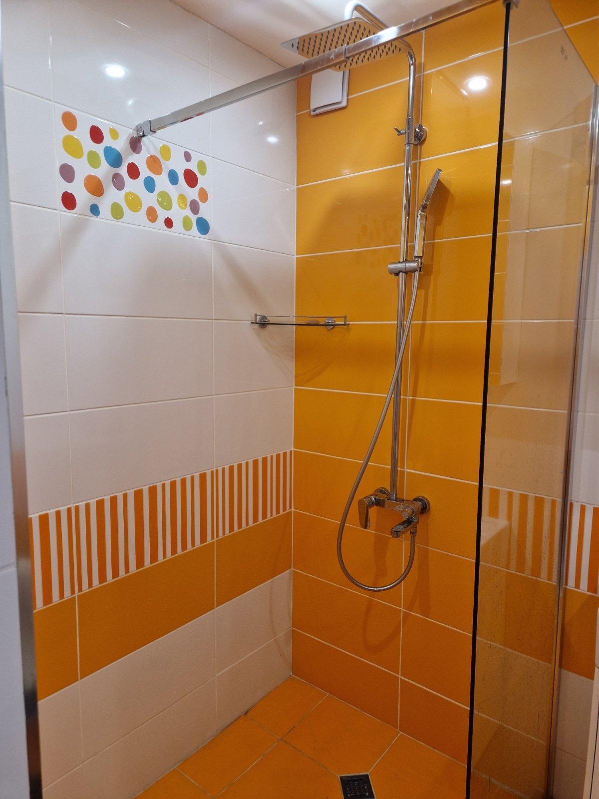 Дава под наем 2-СТАЕН, гр. София, Лагера, снимка 8 - Апартаменти - 55748598